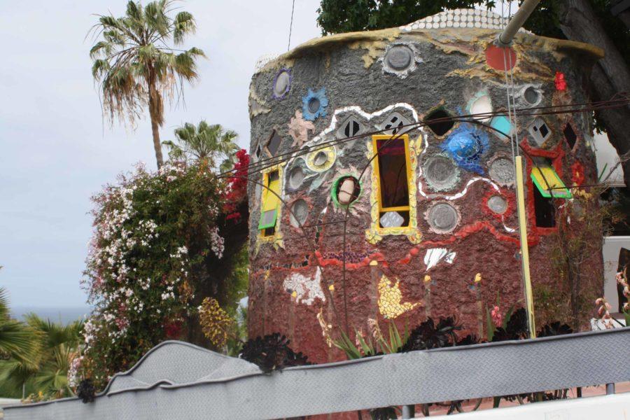 La Jolla Should Keep "In Out" Sculpture