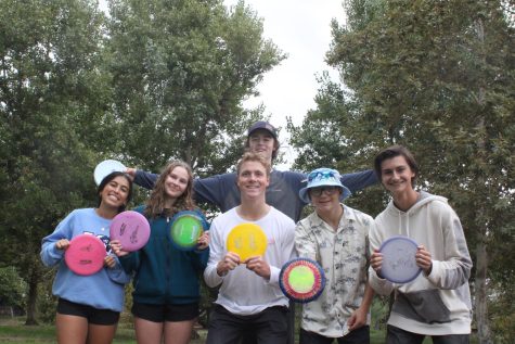 Disc Golf Club Brings the Sport Back to the School