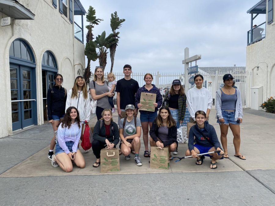 UC High Go Green Club members gather at their first beach cleanup.