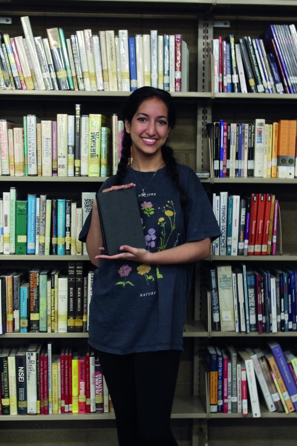 Salutatorian Hedieh Hemati Encourages Others to Keep an Open Mind